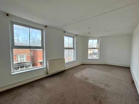 3 bedroom end of terrace to rent West Street, Fareham - Photo 2