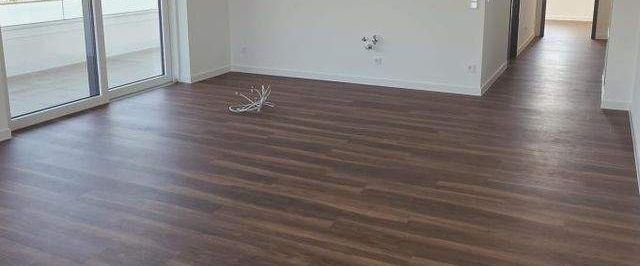 Dachtraum - Ruhig und grün! Große Terrasse, modernes Bad mit freistehender Wanne! - Foto 1