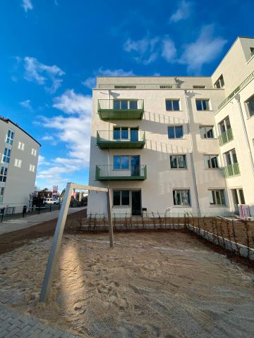 First Occupancy with Garden & Fitted Kitchen in Pankow - Photo 3