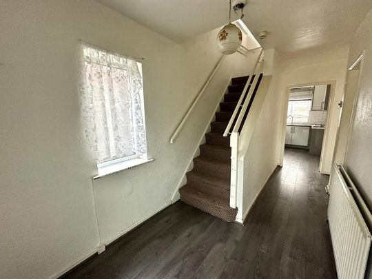 3 bedroom semi-detached house to rent - Photo 1