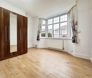 3 bedroom semi-detached house to rent - Photo 5