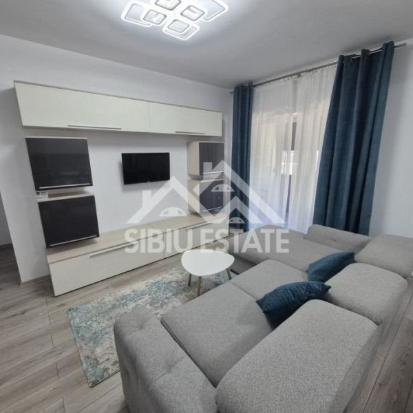 Apartament de inchiriat cu 3 camere,mobilat si utilat, loc de parcarare Selimbar - Fotografie 1