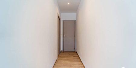 Appartement te huur in Liège voor € 649 met 4 slaapkamers - Photo 3