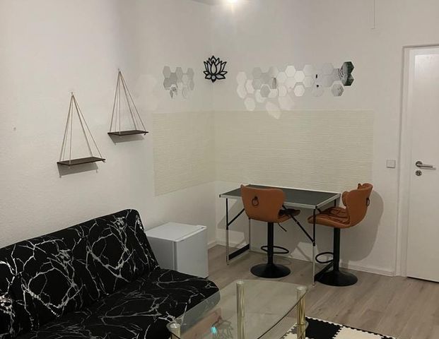 1 Zimmer in 2-Zimmer-Wohnung ab sofort - Foto 1