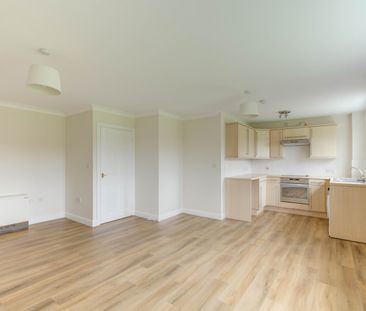 2 bed apartment to rent in Ash Drive, Northfield, B31 - Photo 3