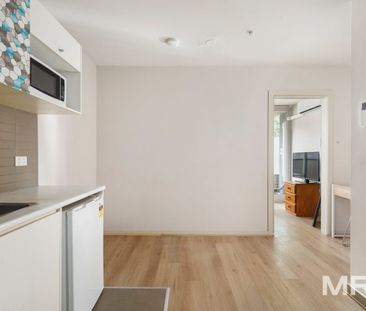 Sunlit furnished lifestyle retreat - Photo 2