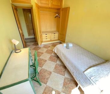 Calle del Cabo Machichaco, Madrid, Community of Madrid 28053 - Photo 1