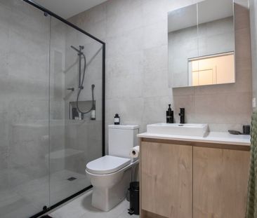 Townhouse in the Heart of Brunswick West - Photo 3