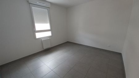 location Appartement T2 DE 42.3m² À NIMES - Photo 2