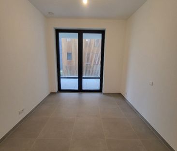 Appartement met 2 slpks, 2 terrassen en 2 parkings - Photo 4