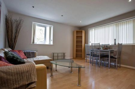 2 bedroom apartment to rent - Photo 2