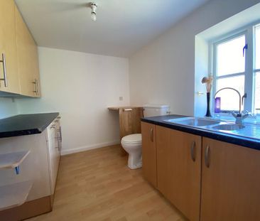 2 bedroom detached house to rent - Photo 4