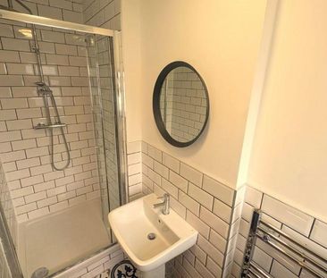 1 bedroom in a house share to rent - Photo 6