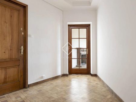 Barcelona, Catalonia 08002 - Photo 5