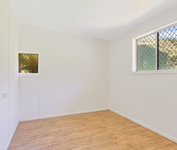 Charming Country Cottage in Eviron – Flexible Layout - Photo 2