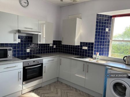 2 bedroom flat to rent - Photo 5