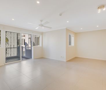 BEACHSIDE APARTMENT - RAINBOW BAY - Photo 6