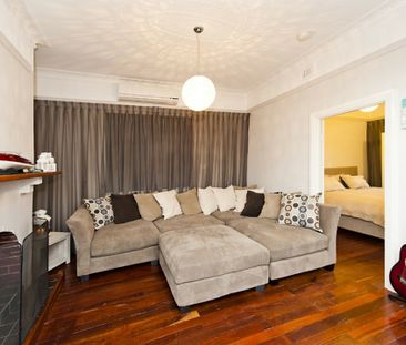 Charming Cottage on the Canals - Photo 5