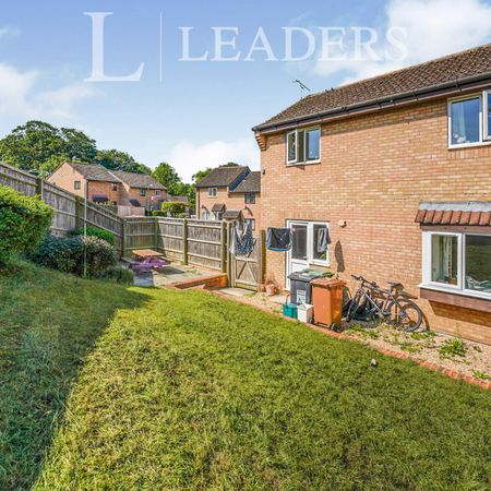 3 bedroom house to rent Barrington Road, Watchfield, Swindon, SN6 - Photo 3