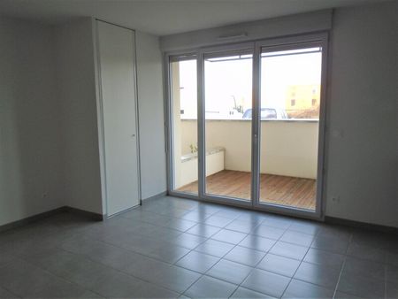Location Appartement 1 pièce 28m² ST ANDRE DE CUBZAC 33240 - Photo 5