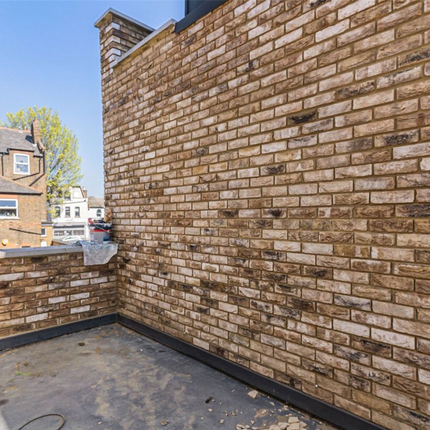 River Mews, Ealing, W7 3SN - Photo 1