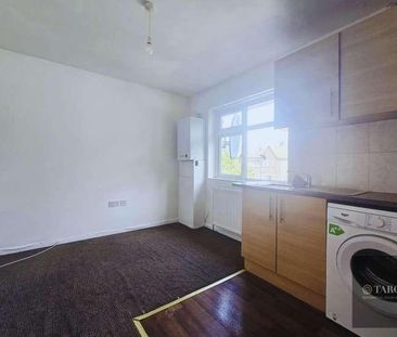 Charlton Road, N9 - Photo 3