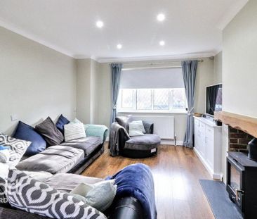 3 bedroom semi-detached house to rent - Photo 3