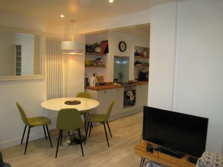 4 bedroom terraced house to rent - Photo 2