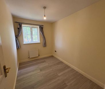 2 bedroom maisonette to rent - Photo 2