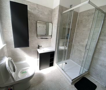 Room in a Shared House, Milford Street, M6 - Photo 2