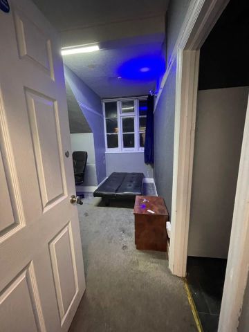 Room in a Shared House, London Road, SW16 - Photo 2