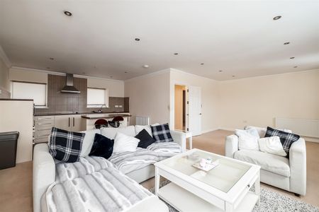 Belgrave Lane, Plymouth - Photo 2