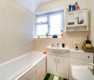 Melrose Gardens, Arborfield Cross, Reading, RG2 - Photo 3