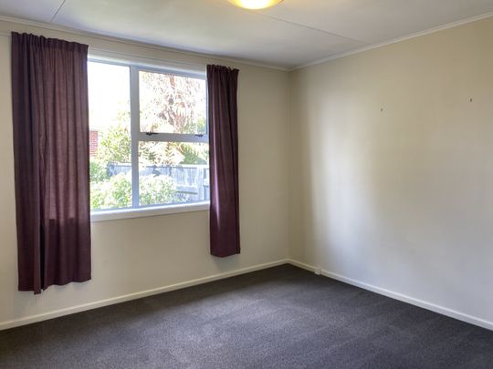 Cosy 2 Bedroom Home in Clouston Park - Photo 1