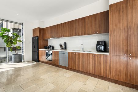Sophisticated Urban Retreat in the Heart of Richmond - Photo 5