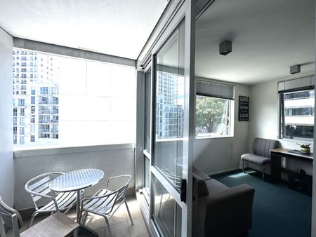 Furnished 1 Bedroom Apartment - Photo 4