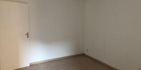 APPARTEMENT A LOUER VIVIERS 2 PIECES 49 M² - Photo 3