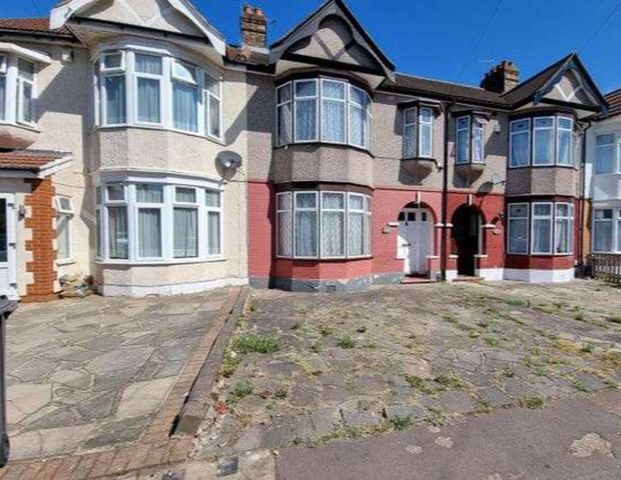 Ashburton Avenue Room D - Photo 1