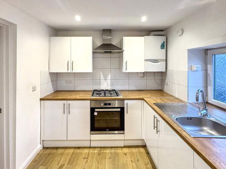 2 bedroom flat to rent - Photo 5