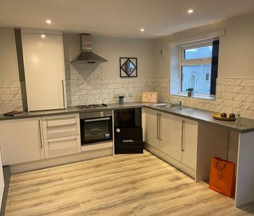 2 bedroom flat to rent - Photo 3