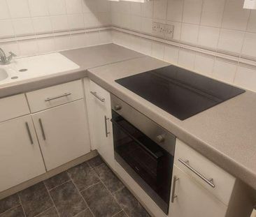 Acorn Grove, Hayes, UB3 - Photo 4