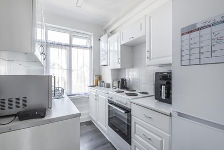 Westmount Road, London SE9 - Photo 4