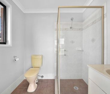 "Freshly Updated Spacious Family Home" - Photo 4