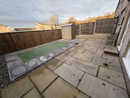 3 bedroom terraced house to rent - Photo 3