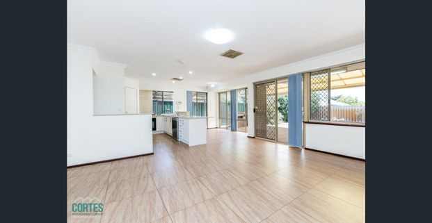 Spacious Family Home! - Photo 1