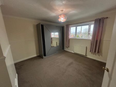 3 bedroom semi-detached house to rent - Photo 3