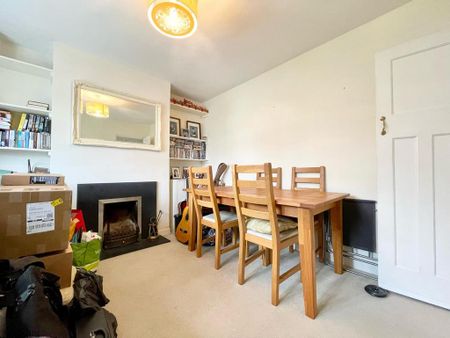 3 bedroom semi-detached house to rent - Photo 5