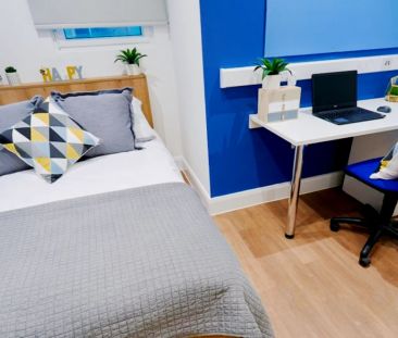 Essential Ensuite - Photo 1