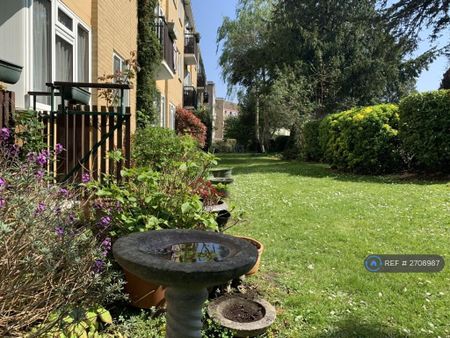 2 bedroom flat to rent - Photo 3