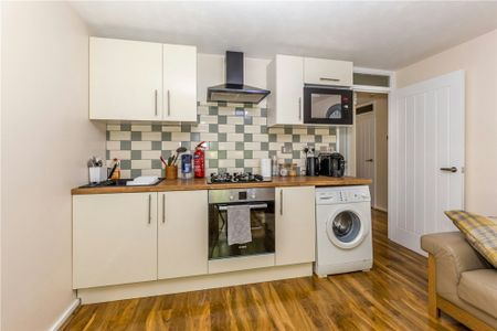 The Terrace, Redbourn, Hertfordshire, AL3 7HQ - Photo 5